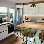 アパート Elegant In Marbella, Pool *