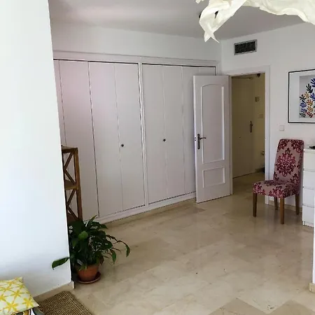 아파트 Elegant In Marbella, Pool